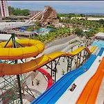Piazza E Acesso Gratuito Ao Clube Acqua Park Diroma