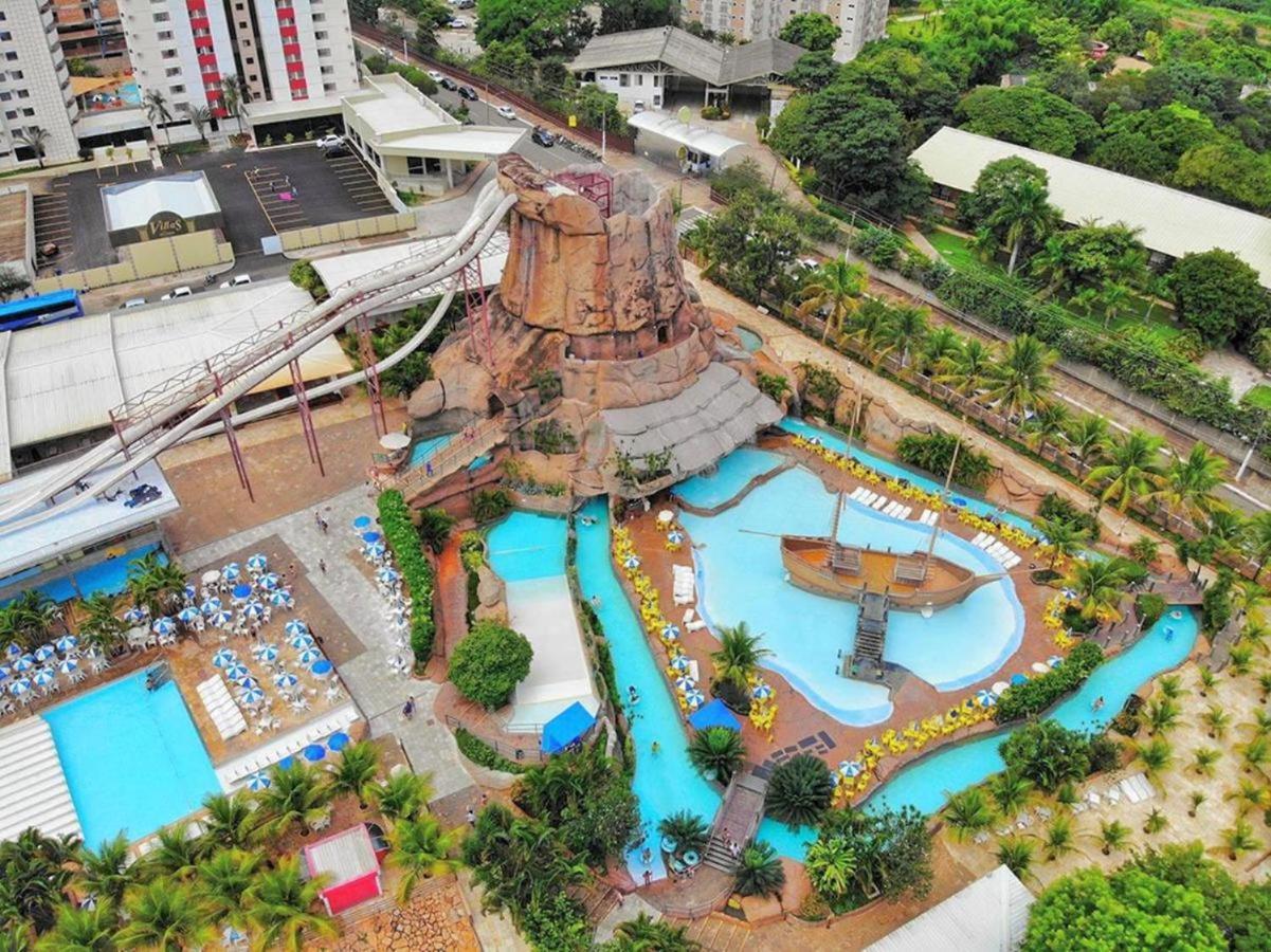 Piazza E Acesso Gratuito Ao Clube Acqua Park Diroma Caldas Novas